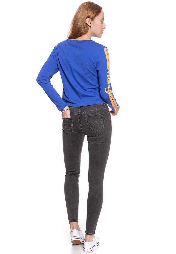 Wrangler - DAMSKI LONGSLEEVE WRANGLER B&Y LS CROP TEE NAUTICAL BLUE W722CF9V2 112130925. Długość rękawa: długi rękaw. Wzór: nadruk