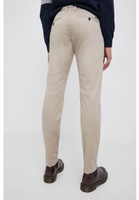 Armani Exchange Spodnie męskie kolor beżowy w fasonie chinos. Okazja: na co dzień. Kolor: beżowy. Materiał: tkanina. Wzór: gładki. Styl: casual