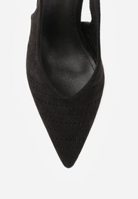 Born2be - Czarne Ażurowe Szpilki z Odkrytą Cholewką Chasianna. Okazja: na co dzień, na spotkanie biznesowe. Zapięcie: sprzączka. Kolor: czarny. Materiał: jeans, satyna. Szerokość cholewki: normalna. Wzór: ażurowy. Obcas: na szpilce. Styl: casual, biznesowy, elegancki #5