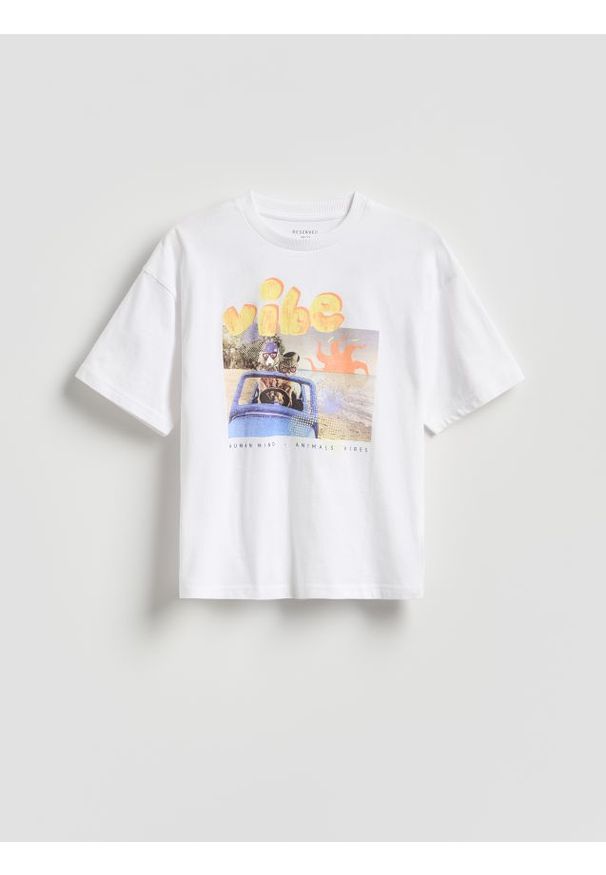Reserved - T-shirt z nadrukiem - biały. Kolor: biały. Materiał: dzianina, bawełna. Wzór: nadruk
