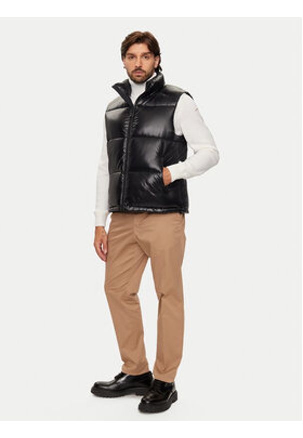 Save The Duck Kamizelka D81382U LUCK19 Czarny Regular Fit. Kolor: czarny. Materiał: syntetyk