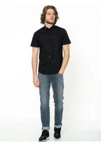 Lee - LEE SS BUTTON DOWN MĘSKA KOSZULA KRÓTKI RĘKAW BLACK L886OA01. Typ kołnierza: button down. Długość rękawa: krótki rękaw. Długość: krótkie #4