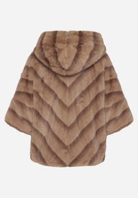 Born2be - Beżowa Kurtka Futerko Oversize z Kapturem i Rękawami 3/4 Idanne. Okazja: na co dzień. Typ kołnierza: kaptur. Kolor: beżowy. Materiał: futro. Styl: klasyczny, casual, elegancki #7