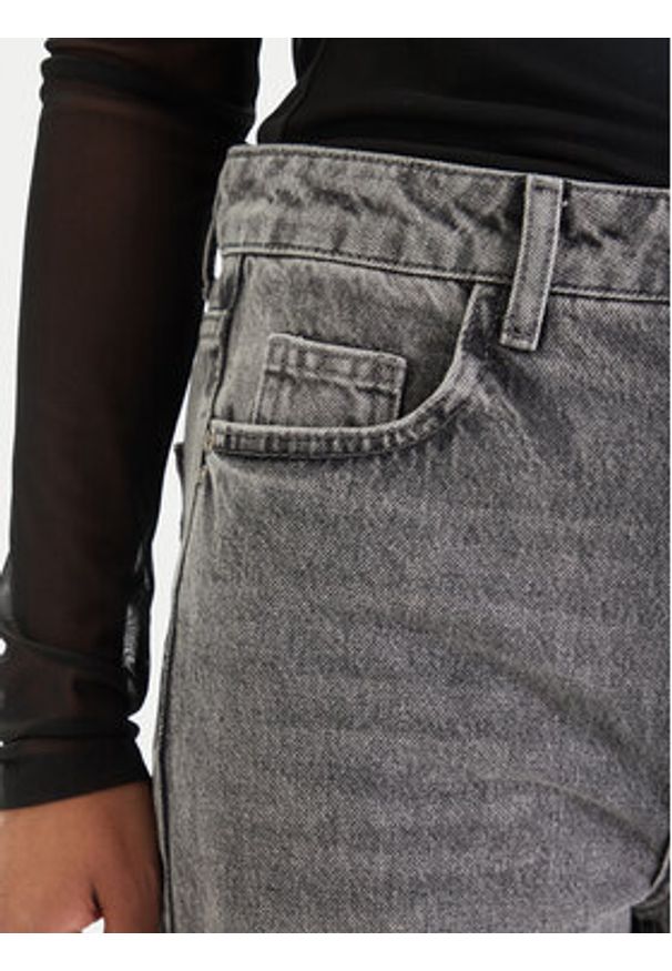 Patrizia Pepe Jeansy 8P0487/D1WZN-S757 Szary Regular Fit. Kolor: szary