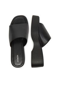 DeeZee Klapki ST024206-1 Czarny. Kolor: czarny. Materiał: syntetyk, materiał