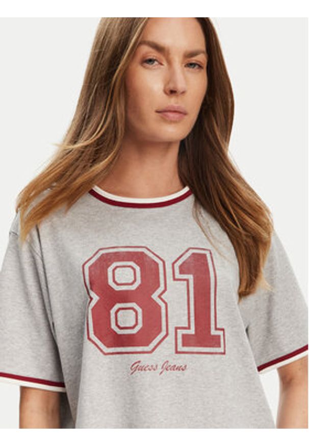 Guess Jeans T-Shirt W5YI19 K8HM0 Szary Regular Fit. Kolor: szary. Materiał: bawełna