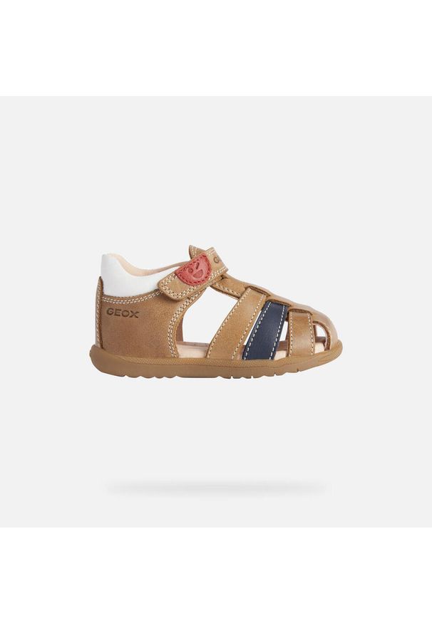 Sandały Geox Model B Sandal Macchia Boy Kolor Brązowy. Kolor: brązowy, wielokolorowy, beżowy. Materiał: skóra. Sezon: lato