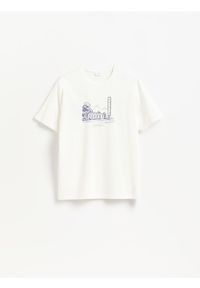 Reserved - T-shirt regular z nadrukiem - złamana biel. Materiał: bawełna, dzianina. Wzór: nadruk #1