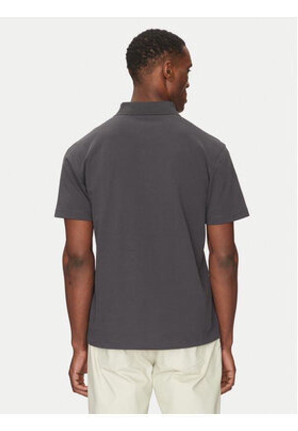 Calvin Klein Jeans Polo J30J327534 Szary Regular Fit. Typ kołnierza: polo. Kolor: szary. Materiał: bawełna