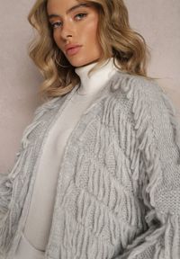 Renee - Szary Niezapinany Kardigan z Frędzlami Segentri. Kolor: szary