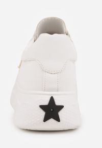 Born2be - Białe Sneakersy VICES na Grubej Podeszwie z Bieżnikiem Zdobionej Gwiazdką Natevia. Okazja: na co dzień. Kolor: biały. Materiał: jeans. Wzór: aplikacja. Sezon: lato #5