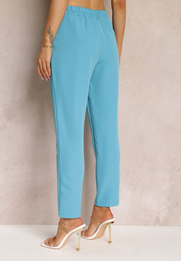 Renee - Niebieskie Spodnie Cygaretki Zalko. Okazja: na co dzień. Kolor: niebieski. Styl: elegancki, klasyczny, casual