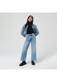 Sinsay - Jeansy wide leg high waist - Niebieski. Stan: podwyższony. Kolor: niebieski #1