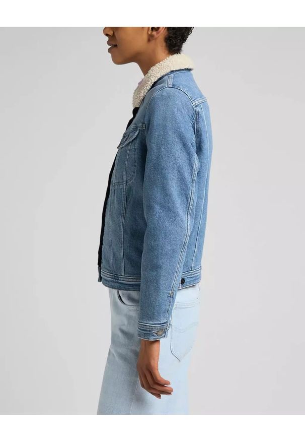 Lee - LEE SHERPA RIDER DAMSKA KURTKA JEANSOWA PARTLY CLOUDY L54VFAPA 112320553. Materiał: jeans