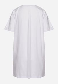 Born2be - Biały Bawełniany T-shirt o Klasycznym Fasonie z Kieszonką Asettia. Okazja: na co dzień, na spacer. Kolor: biały. Materiał: bawełna. Wzór: aplikacja. Styl: klasyczny #6