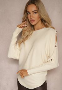 Renee - Beżowy Sweter z Wiskozą Ozdobiony Wycięciami na Rękawach Evathia. Okazja: na co dzień. Kolor: beżowy. Materiał: wiskoza. Wzór: aplikacja. Styl: wizytowy, elegancki, casual