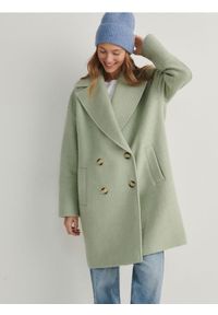 Reserved - Dwurzędowy płaszcz oversize - jasnozielony. Kolor: zielony. Materiał: wełna, tkanina #1