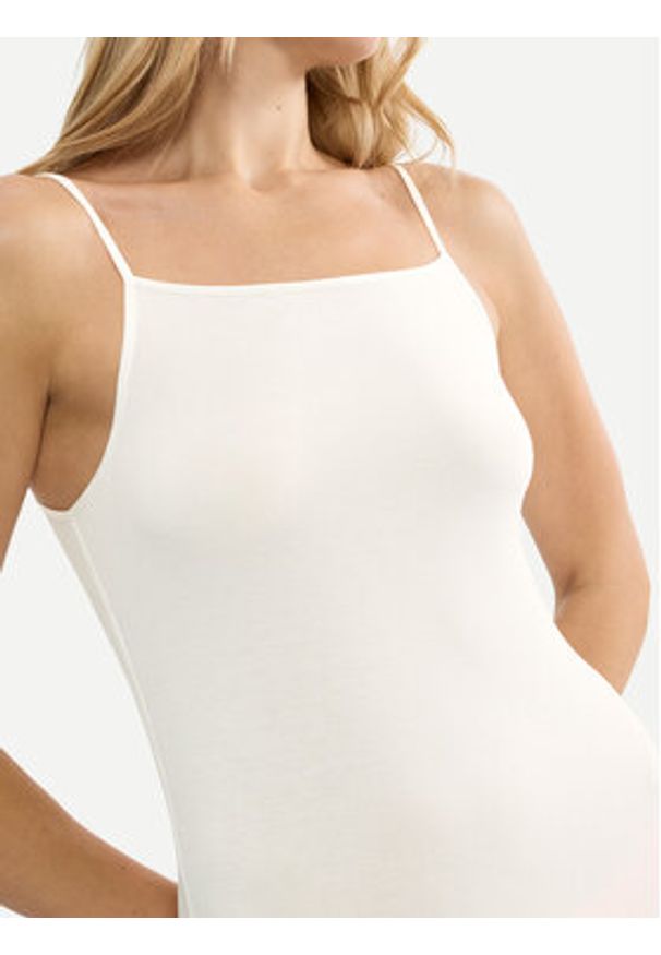 Triumph Top Beauty Layers 10227206 Kremowy Slim Fit. Kolor: kremowy. Materiał: wiskoza