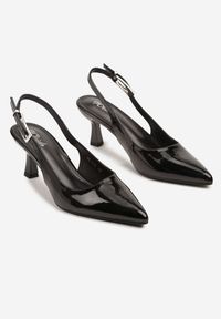 Renee - Czarne Sandały Slingback na Kaczuszce z Lakierowanym Wykończeniem Annive. Okazja: na co dzień. Kolor: czarny. Materiał: lakier. Obcas: na szpilce. Styl: casual, elegancki