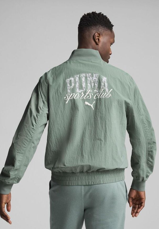 Puma - Męska kurtka bomber PUMA Class PUMA Green Moon. Kolor: zielony. Materiał: guma. Wzór: napisy, nadruk. Styl: sportowy, elegancki