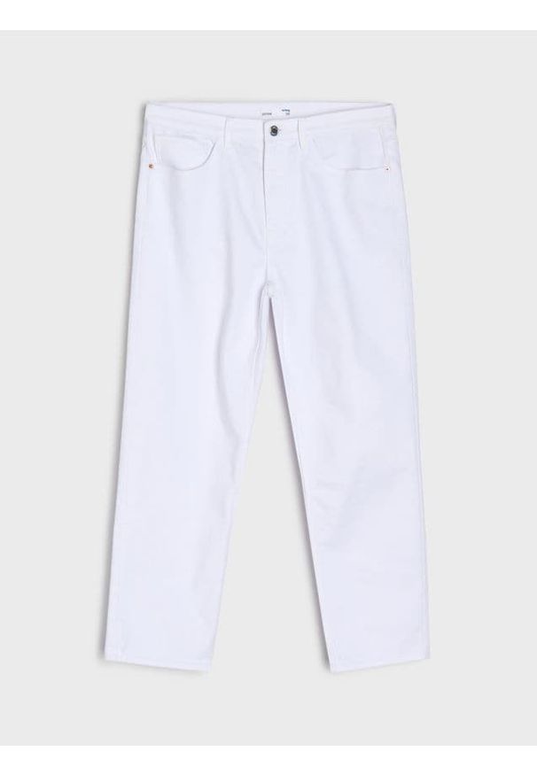 Sinsay - Jeansy slim fit - biały. Kolor: biały