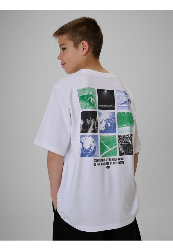4f - 4F T-shirt loose z nadrukiem chłopięcy - biały 134/140 (8-10 lat). Okazja: na spacer, na uczelnię, na co dzień. Kolor: biały. Materiał: materiał, bawełna, dzianina. Wzór: nadruk. Sezon: lato. Styl: casual