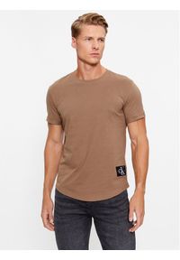 T-Shirt Calvin Klein Jeans. Kolor: brązowy. Materiał: bawełna #1