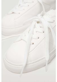 Mango Kids buty dziecięce Jason1 kolor biały. Nosek buta: okrągły. Zapięcie: sznurówki. Kolor: biały. Materiał: guma #3