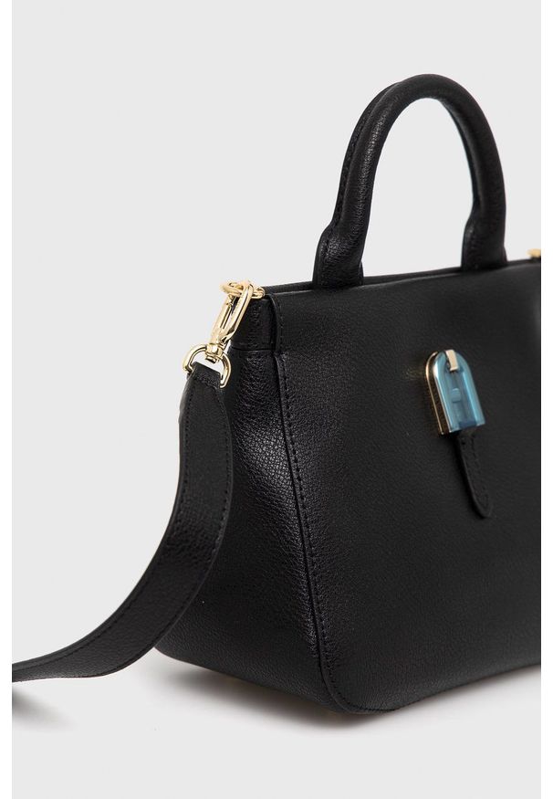 Furla - Torebka skórzana Palazzo. Kolor: czarny. Materiał: skórzane. Rodzaj torebki: na ramię