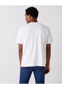 Wrangler - MĘSKI T-SHIRT WRANGLER SS SEASONAL TEE REAL WHITE W7ADGFXW1 #4