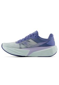 Buty damskie New Balance FuelCell Rebel v5 WFCX5TV – niebieskie. Kolor: różowy. Materiał: syntetyk, materiał, guma. Szerokość cholewki: normalna. Wzór: geometria. Sport: bieganie, fitness #3