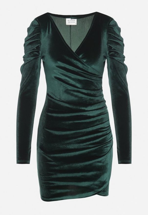 Born2be - Zielona Dopasowana Kopertowa Sukienka z Weluru z Bufiastymi Rękawami Ardell. Typ kołnierza: dekolt w kształcie V. Kolor: zielony. Materiał: welur. Wzór: aplikacja. Typ sukienki: kopertowe. Styl: klasyczny