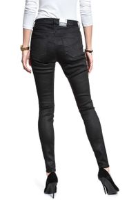 Wrangler - WRANGLER HIGH RISE SKINNY COATED BLACK W27HWT067. Stan: podwyższony