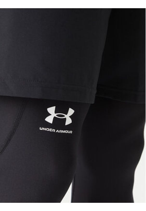 Under Armour Legginsy HeatGear® 1361588 Czarny Slim Fit. Kolor: czarny. Materiał: syntetyk