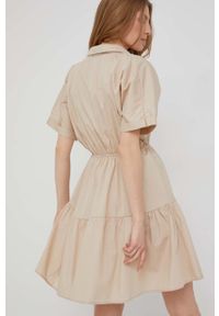 Answear Lab sukienka bawełniana kolor beżowy mini rozkloszowana. Kolor: beżowy. Materiał: bawełna. Długość rękawa: krótki rękaw. Styl: wakacyjny. Długość: mini #4