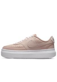 Buty Nike Court Vision Alta DM0113-600 - różowe. Kolor: różowy. Materiał: guma, syntetyk, skóra. Szerokość cholewki: normalna. Obcas: na platformie. Model: Nike Court