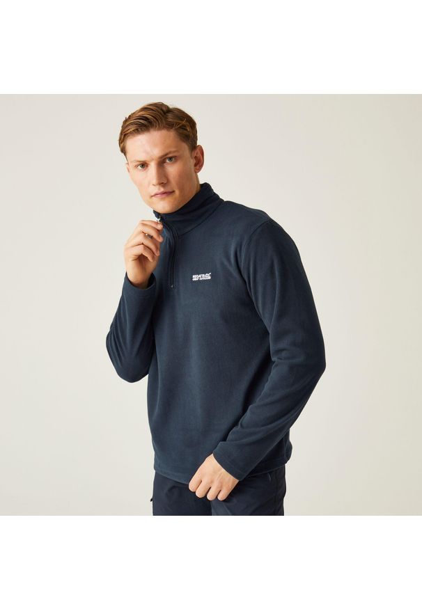 Regatta - Polar turystyczny męski Thompson lekki. Kolor: niebieski. Materiał: poliester, polar. Sport: turystyka piesza