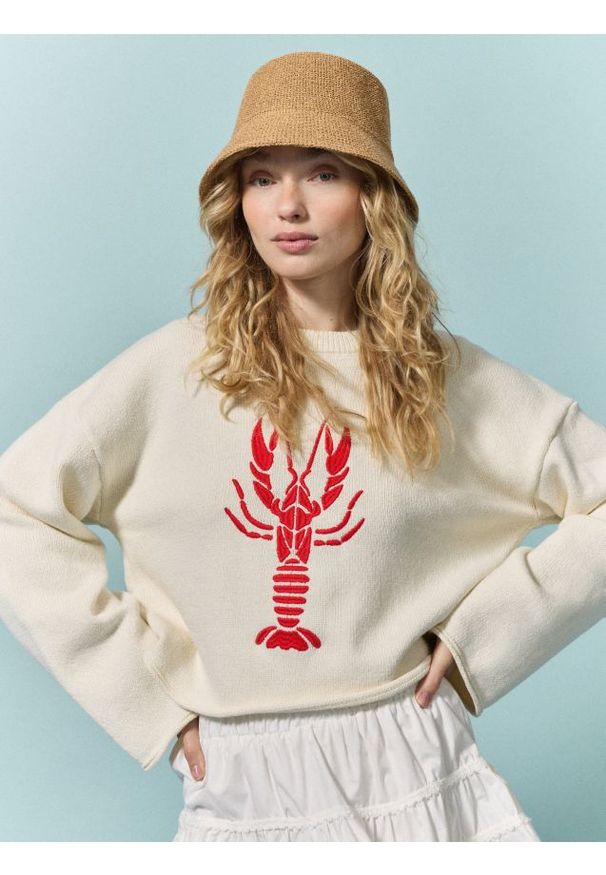 Reserved - Sweter z haftem - kremowy. Kolor: kremowy. Materiał: bawełna, dzianina. Wzór: haft