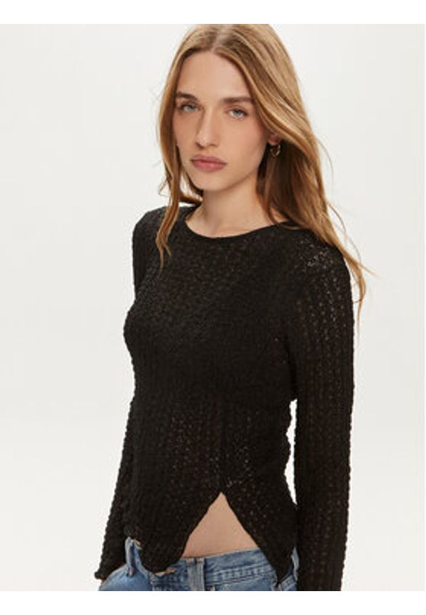 Gina Tricot Bluzka 21367 Czarny Regular Fit. Kolor: czarny. Materiał: syntetyk