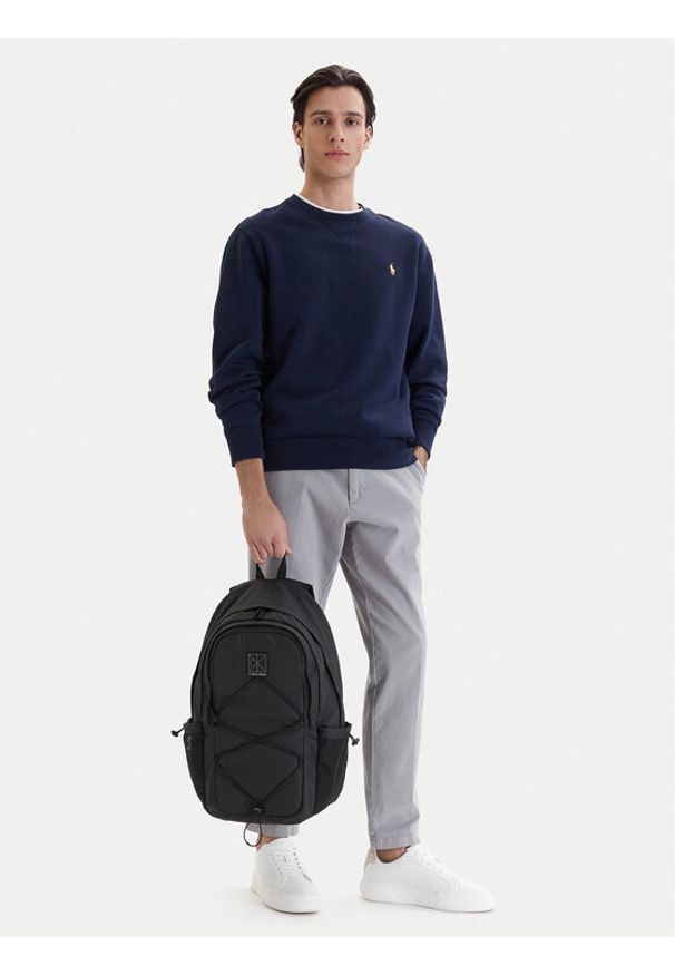 Calvin Klein Plecak Utility Emblem Bungee Backpack LV04D3301G Czarny. Kolor: czarny. Materiał: materiał