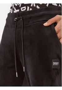 DKNY Sport Spodnie dresowe DP3P2744 Czarny Regular Fit. Kolor: czarny. Materiał: syntetyk