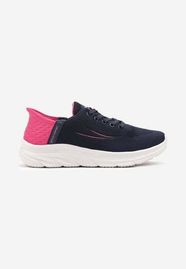 Born2be - Granatowo-Fuksjowe Buty Sportowe Sneakersy Ozdobione Napisami i Tłoczeniem Solnelis. Okazja: na co dzień. Kolor: niebieski. Materiał: jeans. Wzór: napisy, aplikacja. Sezon: lato, wiosna. Obcas: na obcasie. Wysokość obcasa: niski