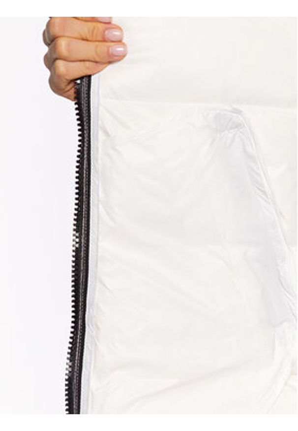 TwinSet - TWINSET Kurtka puchowa 222TP2203 Biały Regular Fit. Kolor: biały. Materiał: puch, syntetyk