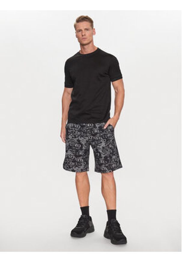 Versace Jeans Couture Szorty sportowe 74GAD3B0 Czarny Regular Fit. Kolor: czarny. Materiał: bawełna. Styl: sportowy