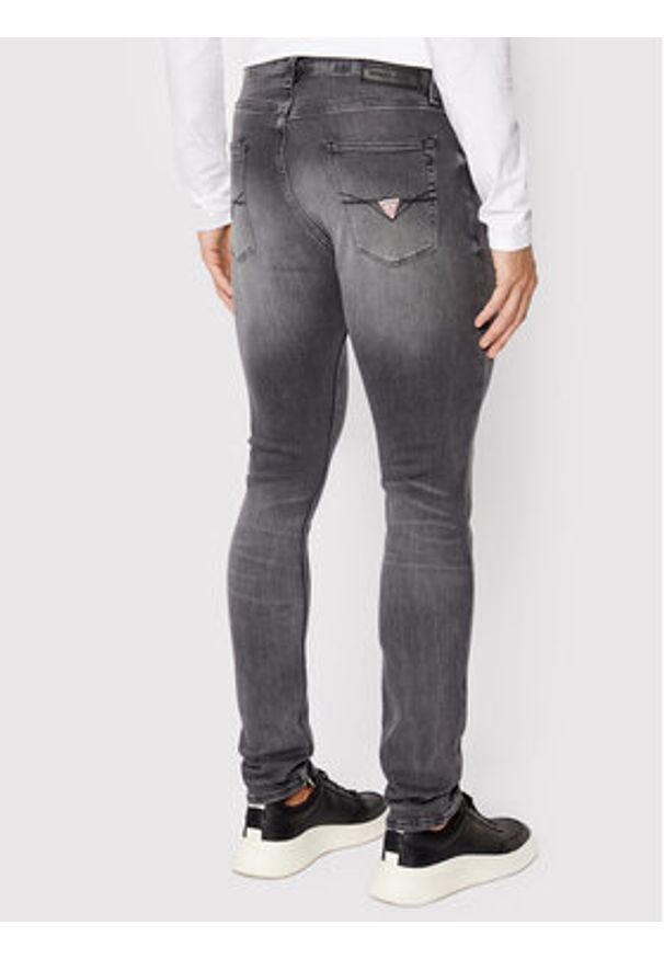 Guess Jeansy Chris M2YA27 D4Q52 Szary Super Skinny Fit. Kolor: szary