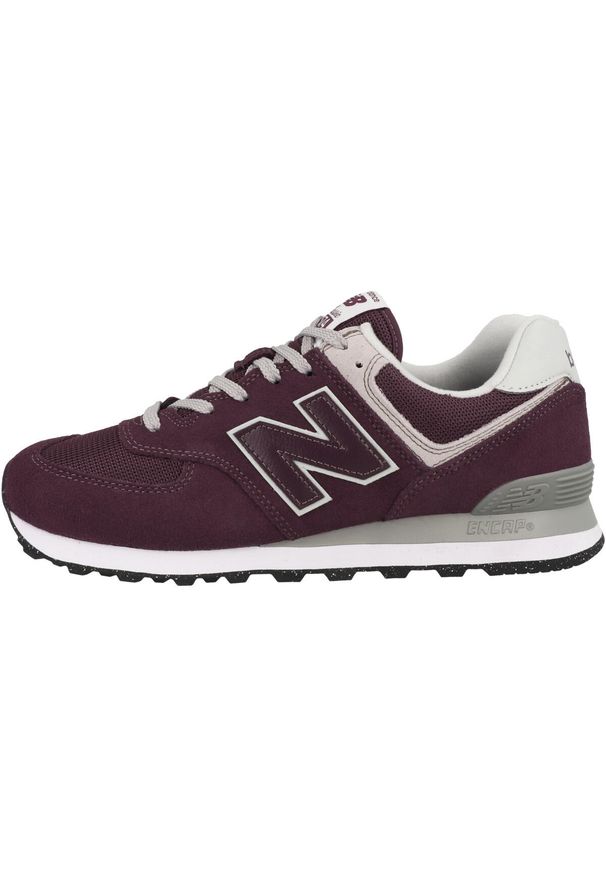 Buty do chodzenia męskie New Balance 574. Zapięcie: sznurówki. Kolor: wielokolorowy, szary, biały, czerwony. Materiał: tkanina, guma, materiał, syntetyk. Szerokość cholewki: normalna. Model: New Balance 574. Sport: turystyka piesza