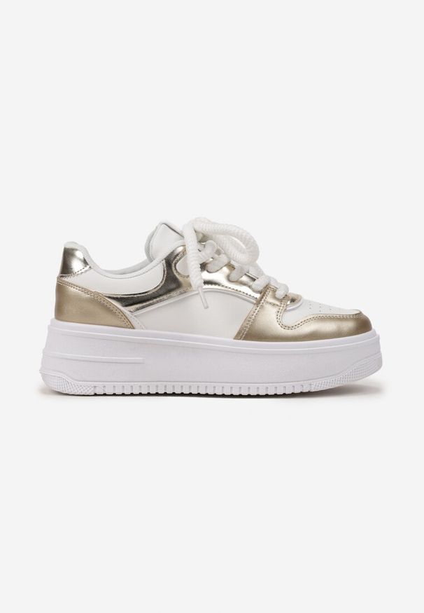 Renee - Biało-Złote Sneakersy z Cholewką z Licznymi Wstawkami na Grubej Podeszwie Lenarise. Okazja: na co dzień. Kolor: biały. Materiał: jeans, dresówka. Szerokość cholewki: normalna