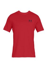 Under Armour - Koszulka fitness męska UNDER ARMOUR Sportstyle z krótkim rękawem. Kolor: czerwony. Długość rękawa: krótki rękaw. Długość: krótkie. Sport: fitness