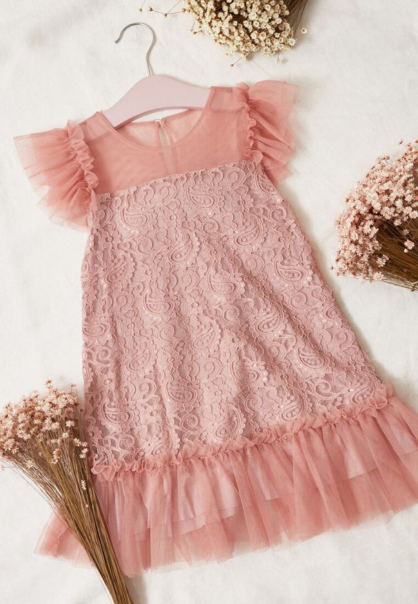 Born2be - Ciemnoróżowa Sukienka Asteope. Kolor: różowy. Materiał: tkanina, koronka, lakier. Wzór: koronka. Typ sukienki: trapezowe. Styl: klasyczny