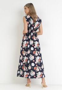 Born2be - Czarna Sukienka Maxi z Rozkloszowanym Dołem i Gumką w Pasie Kimisa. Kolor: czarny. Długość rękawa: bez rękawów. Typ sukienki: rozkloszowane. Długość: maxi #3